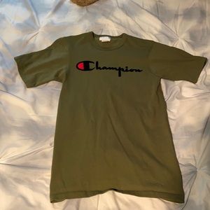 Champion hunter green t-shirt